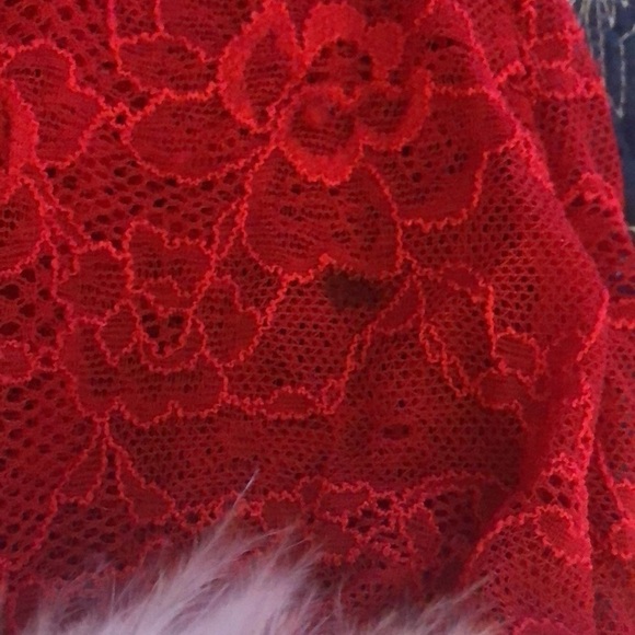 RED lace lingerie, white fuzzy trim size med - Picture 5 of 6
